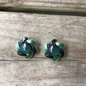 Vintage Lisner clip on earrings